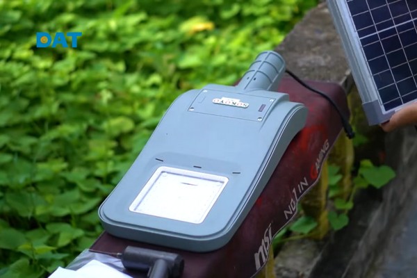 Đèn năng lượng mặt trời Sokoyo Lumo