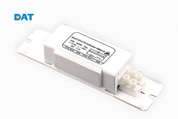kiểm tra chất lượng và bảo dưỡng định kỳ ballast điện tử trong hệ thống chiếu sáng văn phòng.