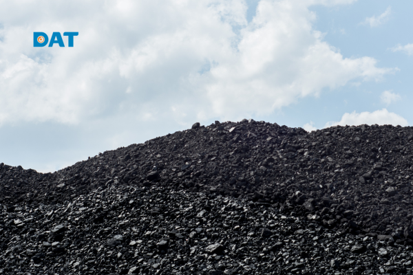 Than đá cung cấp năng lượng nhưng thải ra khí CO2 gây ô nhiễm không khí và biến đổi khí hậu.