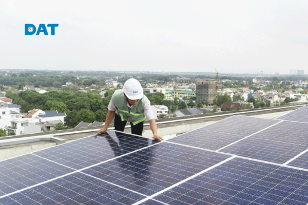 Mua giàn năng lượng mặt trời chất lượng từ DAT Group để tiết kiệm chi phí và bảo vệ môi trường.