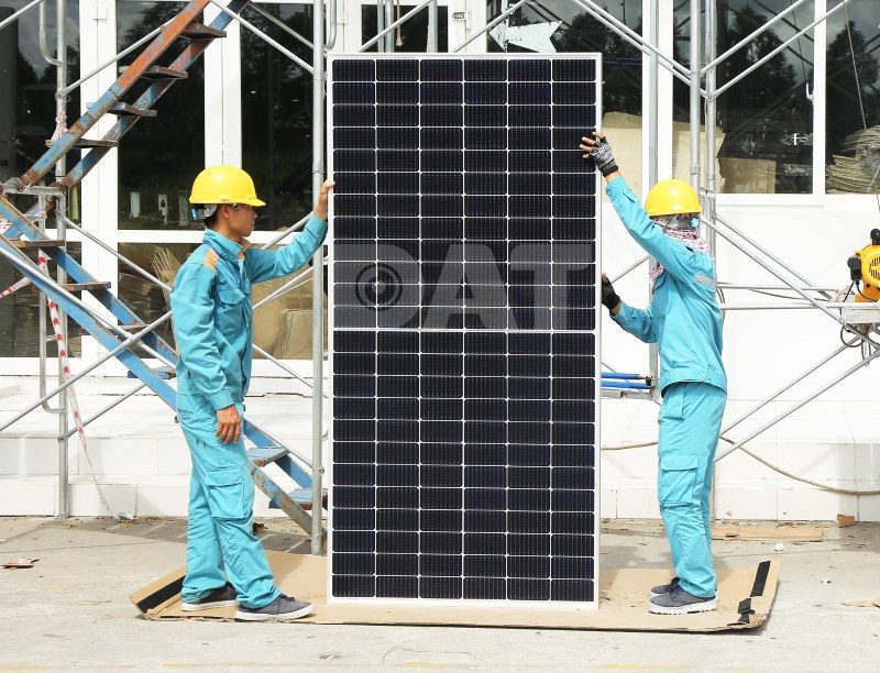 Có nhiều yếu tố ảnh hưởng đến công suất tấm pin năng lượng mặt trời