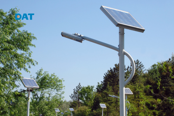 Hiệu suất tấm pin, pin lưu trữ, chip LED quyết định công suất đèn năng lượng mặt trời