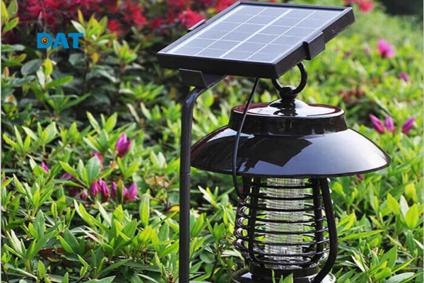 Đèn năng lượng mặt trời 80W được sử dụng rộng rãi trong khu du lịch