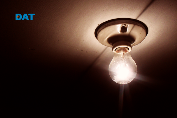 Quá trình phát triển các nguồn ánh sáng nhân tạo của người