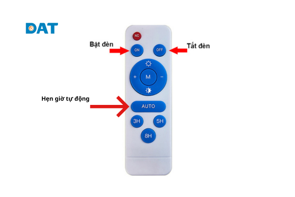 Remote điều khiển đèn năng lượng mặt trời với chế độ AUTO cho phép đèn tự bật tắt theo cảm biến ánh sáng
