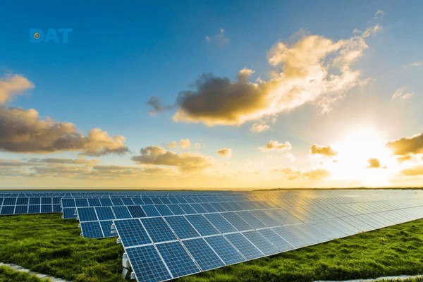 Pin mặt trời giúp giảm phát thải khí CO2 và bảo vệ môi trường.