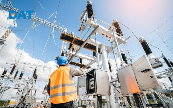 Sụt áp (Voltage Drop) là sự sụt giảm trị số điện áp giữa điểm đầu và điểm cuối của một mạch điện.