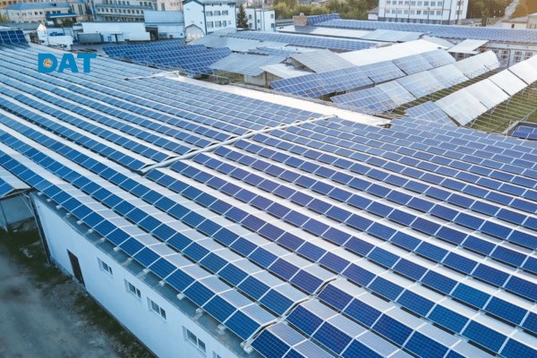 Hệ thống điện mặt trời áp mái 1 MWp có khả năng tạo ra hơn 1.000 tín chỉ carbon mỗi năm, mở ra nguồn thu nhập mới cho doanh nghiệp.