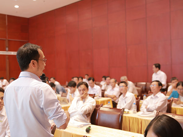 tap-huan-dat-evnhcmc-11